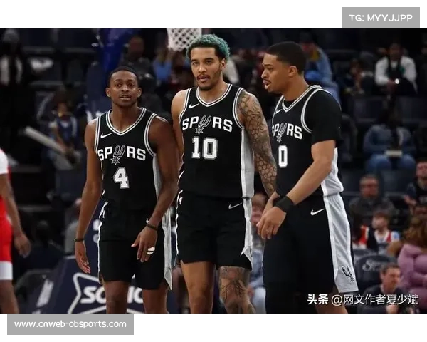 马刺138-125轻取独行侠取6连胜，卡斯尔40+12+12生涯新高